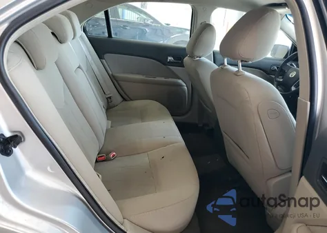 2010 Mercury Milan z USA, uszkodzony, nr VIN 3MEHM0HA4AR625103